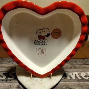 Rae Dunn x peanuts heart baking dish